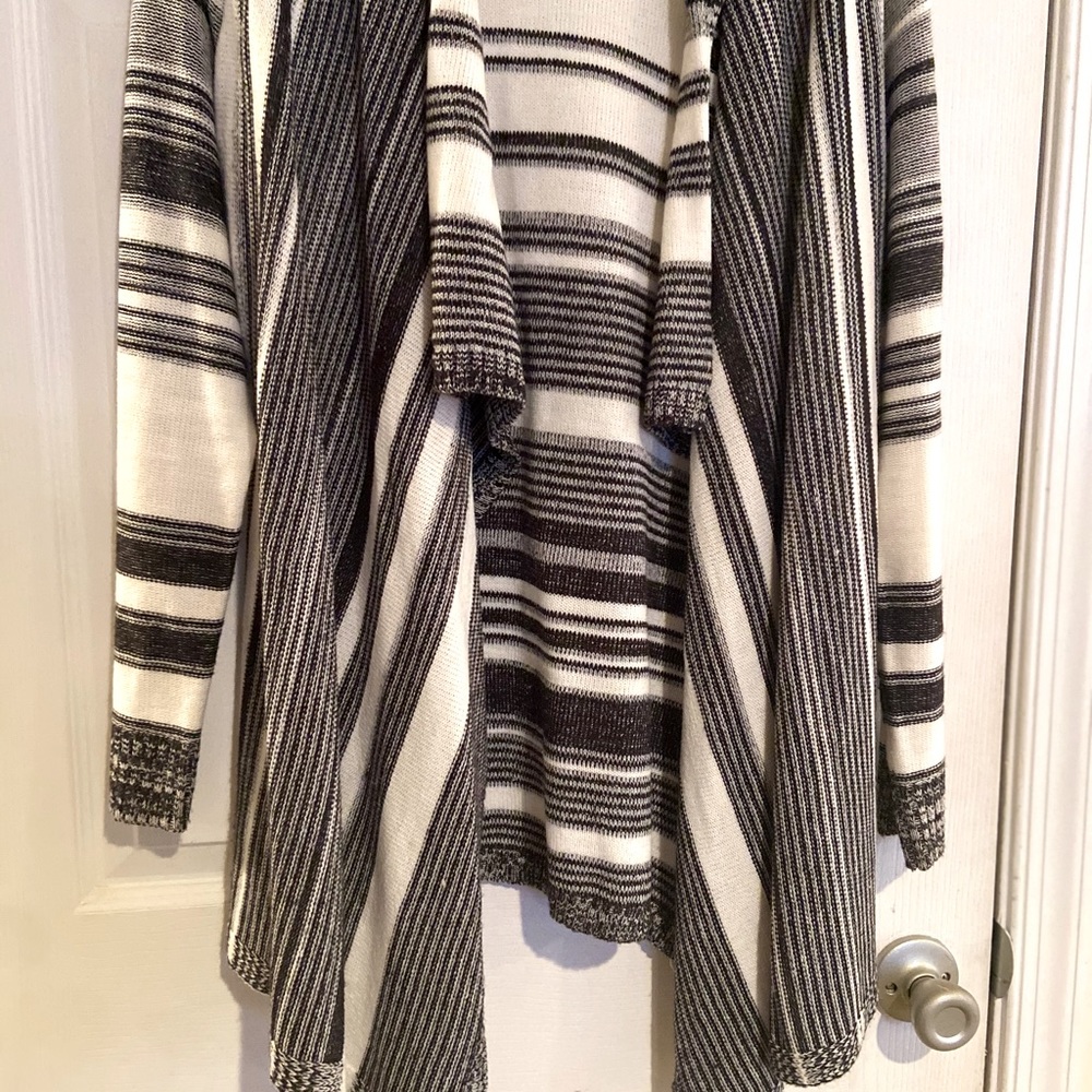Cardigan - Picture 2 of 2